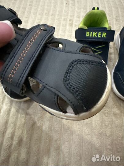 Кроссовки на мальчика 25