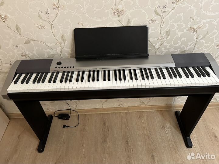Продам электронное пианино Casio cdp 130