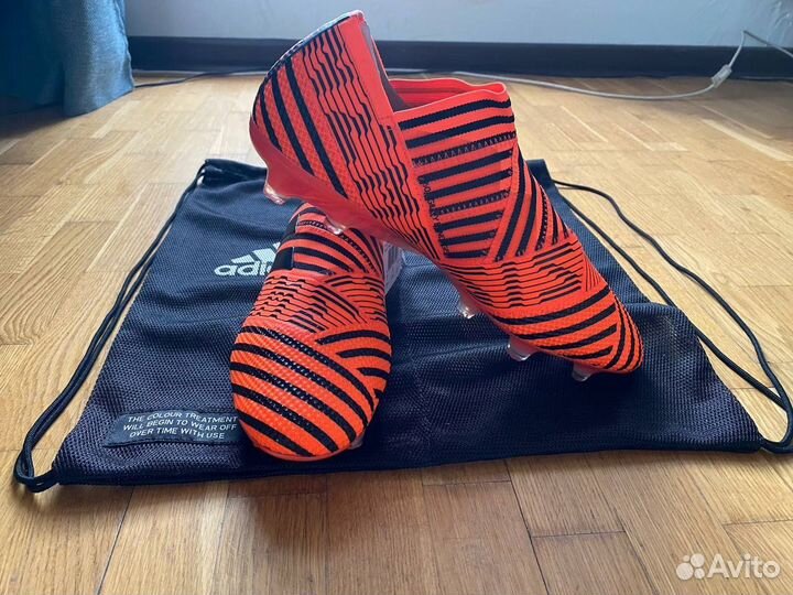 Футбольные бутсы adidas nemeziz