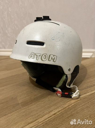 Горнолыжный шлем