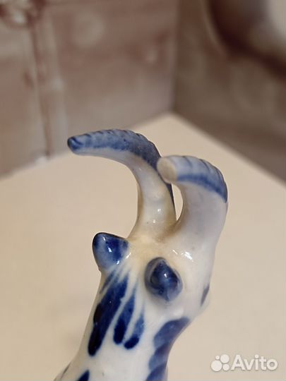 Козёл, Гжель\Дефект