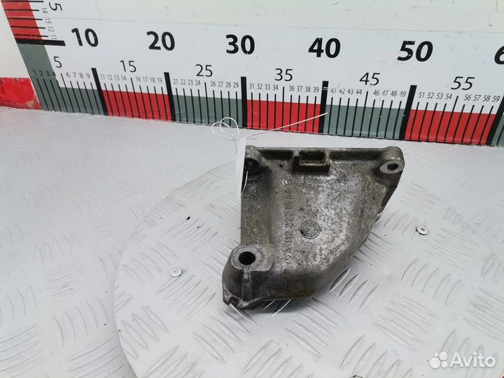 Кронштейн двигателя Mercedes-Benz CLK-Класс