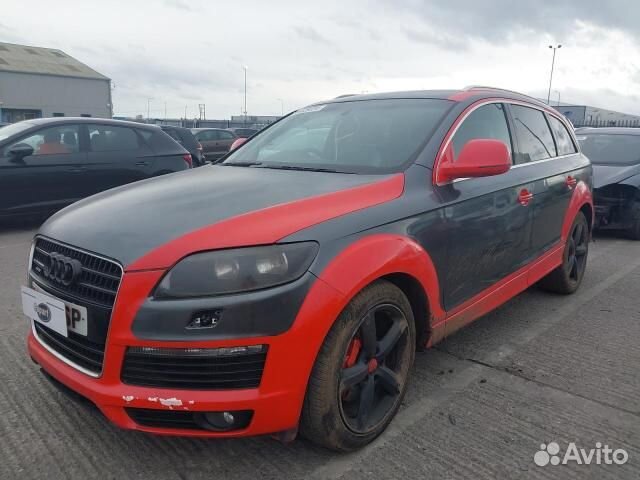 Бампер задний audi Q7 2007