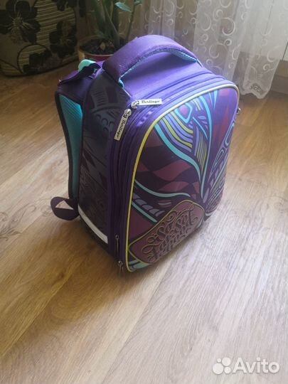 Продается рюкзак школный б/у