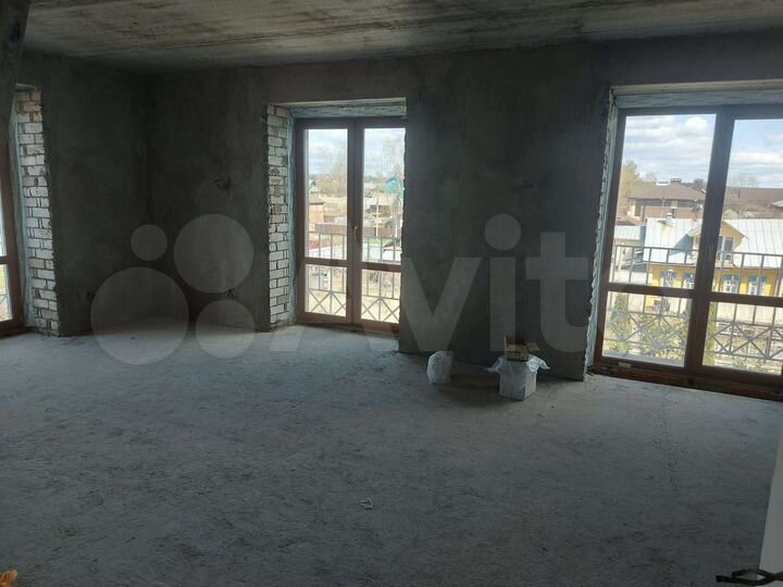 4-к. квартира, 110 м², 3/3 эт.