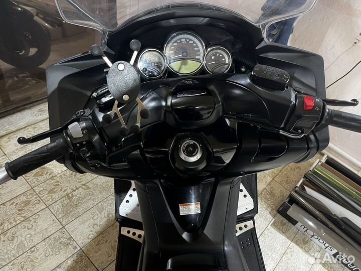Максискутер Yamaha t-max 500
