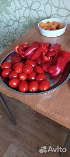 Поднос из нержавейки круглый