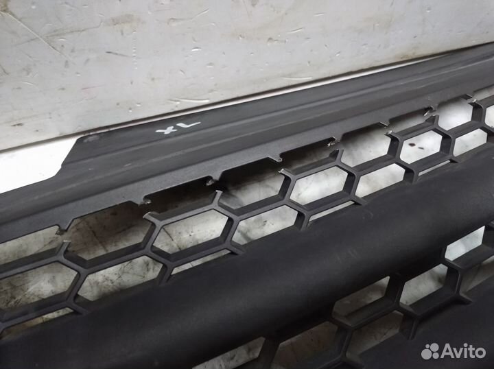 Решетка радиатора Mitsubishi Outlander Xl 2007