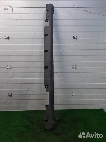 Накладка порога левого наружная Nissan Tiida 2008