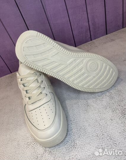 Кроссовки женские новые(36;37;38;39;40;41)
