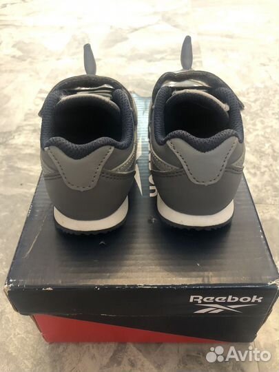 Кроссовки reebok 24