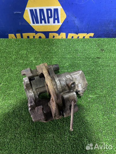 Суппорт задний левый правый mazda 3 bk