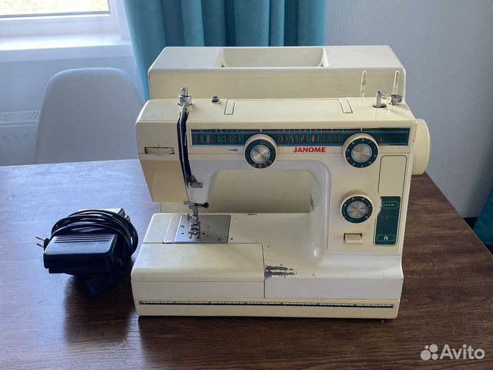 Швейная машина Janome l 394