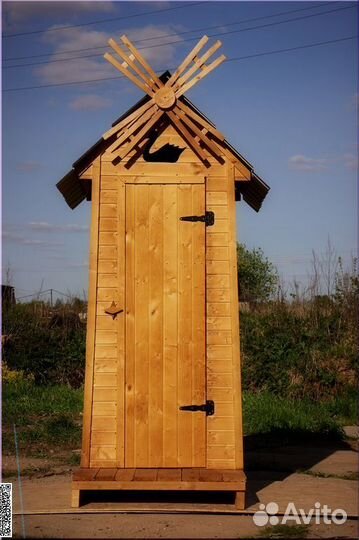 Уличный туалет деревянный HME564