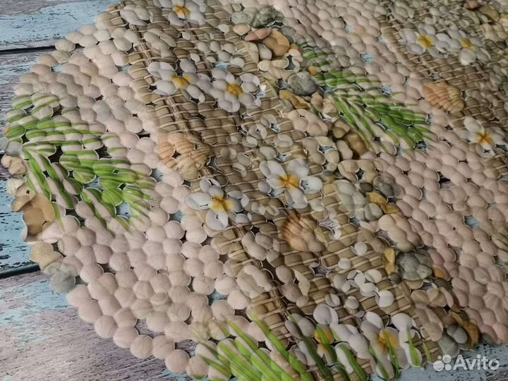 Резиновый коврик для ванной на присосках