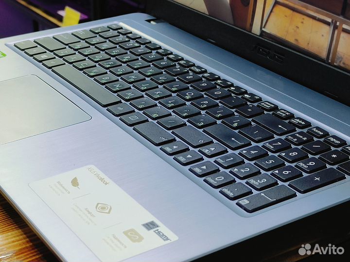Игровой ноутбук Asus