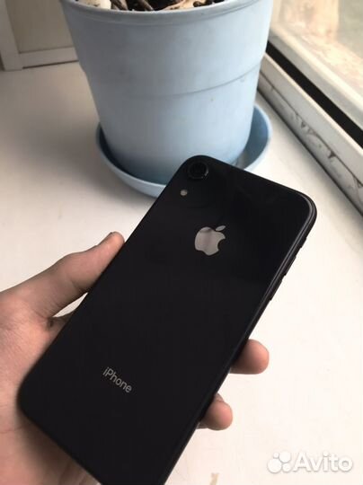 iPhone Xr, 64 ГБ