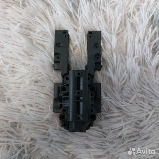 Булка передняя Traxxas E-Revo 2.0