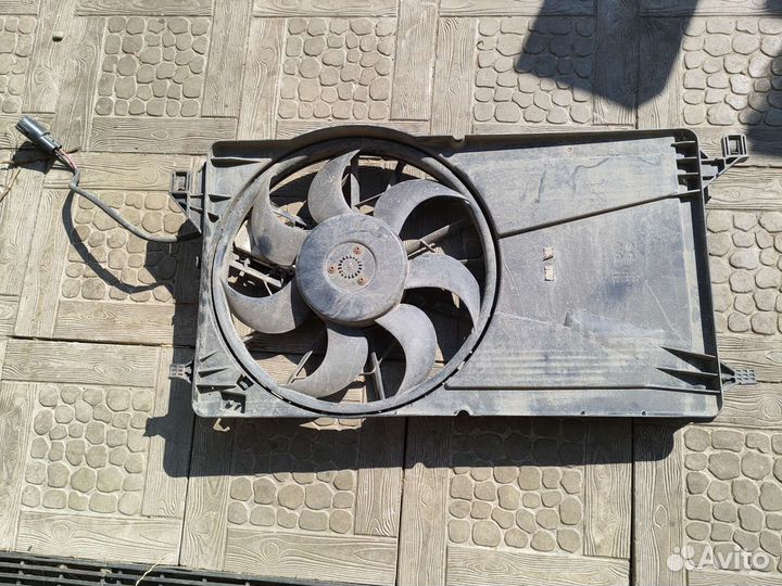 Вольво с40 вентилятор охлаждения двигателя