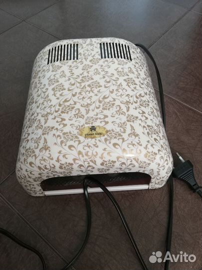 Уф лампа для ногтей