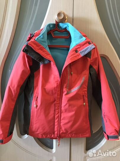 Ветровка для девочки
