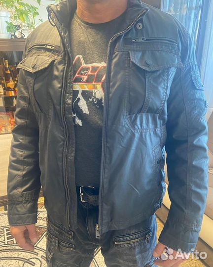 Куртка короткая демисезонная