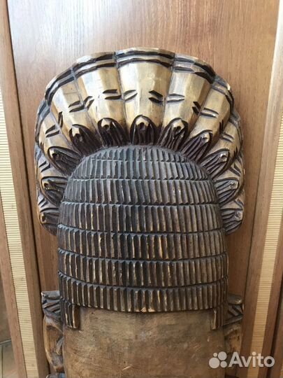 Африканская гиганская маска из красного дерева