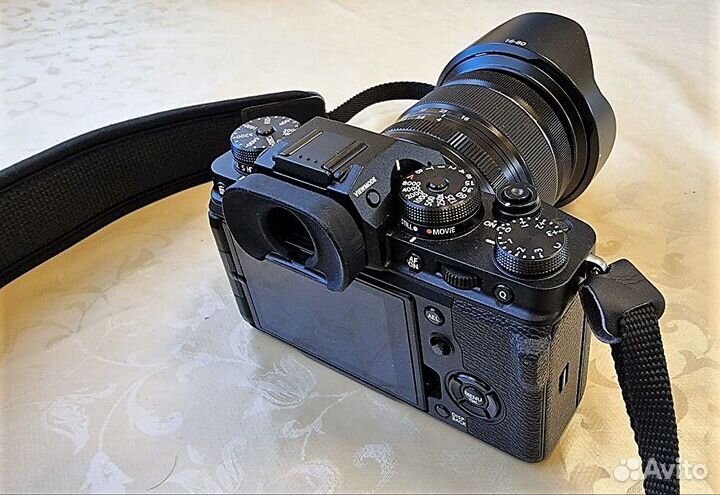 Продаю Fujifilm X-T4 Kit XF 16-80mm f/4