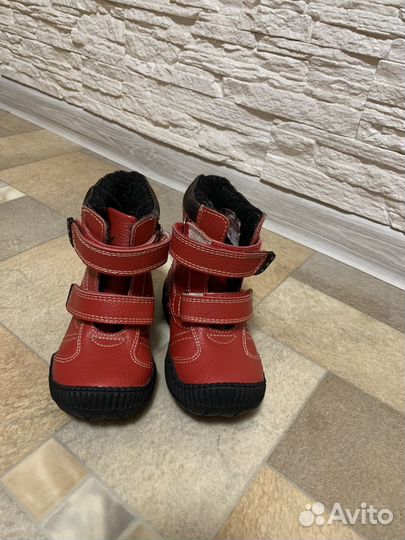 Ботинки детские новые 25 размер