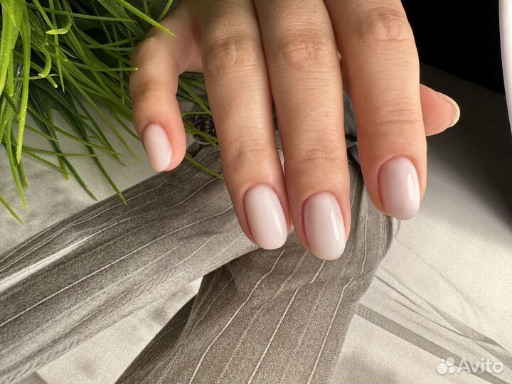 Модель на субботу гель лак