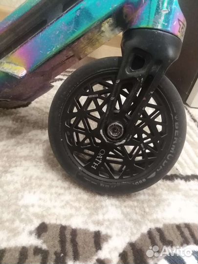 Трюковой самокат Triad Racketeer