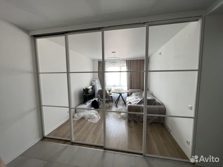 Раздвижная перегородка для зонирования