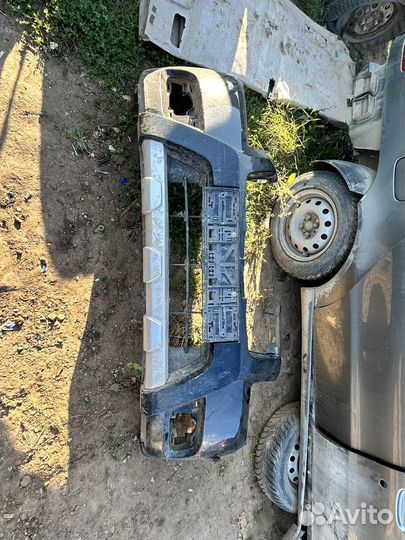 Передний бампер мазда BT 50