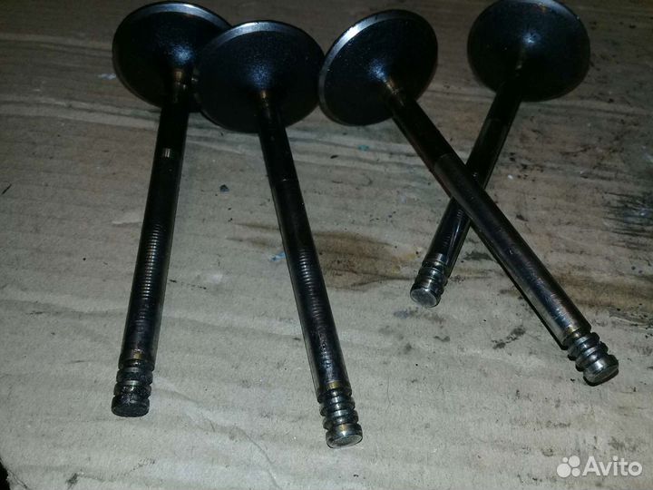 Клапан выпускной 2.3 Volkswagen Passat B5