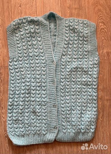 Жилеты ручной вязки