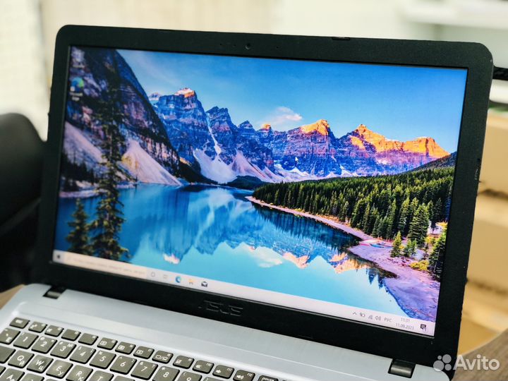 Нотубук Asus 15,6'/A6-9225/8Gb/SSD/Гарантия