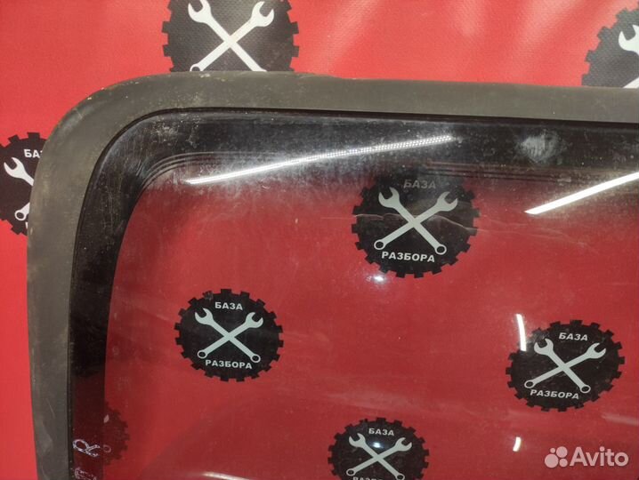 Форточка боковая Ford Bronco 2 1984-1990