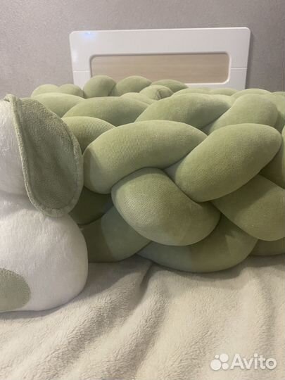 Бортик косичка в кроватку