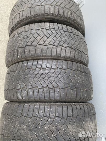 Pirelli Ice Zero FR 225/50 R17