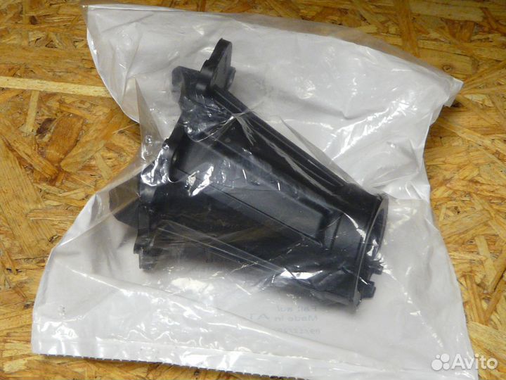 Впускной патрубок Ski-Doo 550F / 420667600