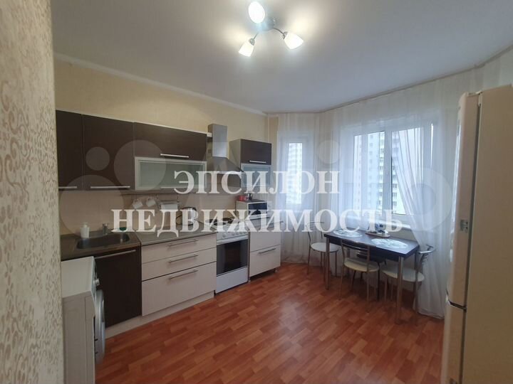 2-к. квартира, 57,4 м², 8/17 эт.