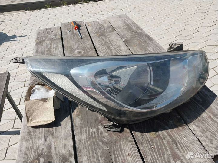 Фара передняя правая на hyundai solaris 2013