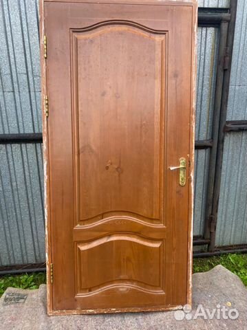 Двери из массива сосны с косяками