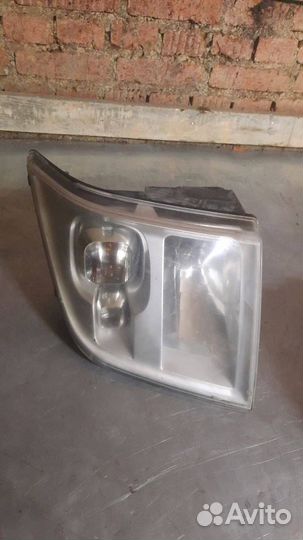 Фара правая Ford Transit 7 2008