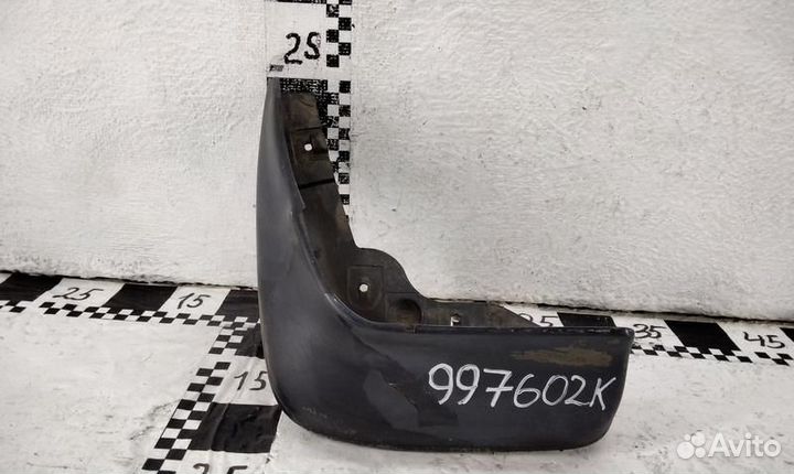 Брызговик передний Honda Legend 4