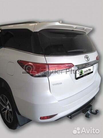 Фаркоп toyota fortuner 2005-2016 нерж. пласт