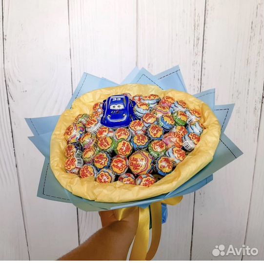 Букеты из чупа-чупсов, kinder, конфет, мармелада