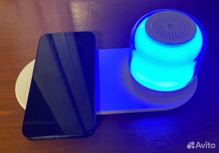 Зарядная станция с магнитной колонкой/ новая