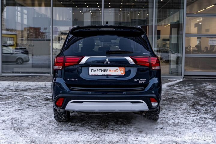 Mitsubishi Outlander 3.0 AT, 2019, 181 613 км