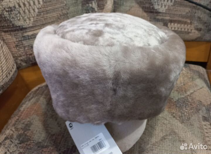 Новая меховая шапка женская р56